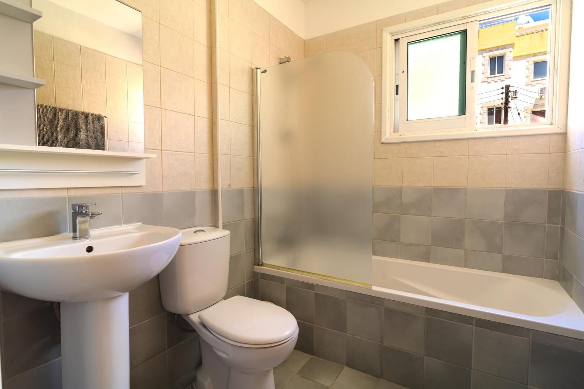 Helios Mackenzie One Bedroom Flat Ларнака Екстер'єр фото